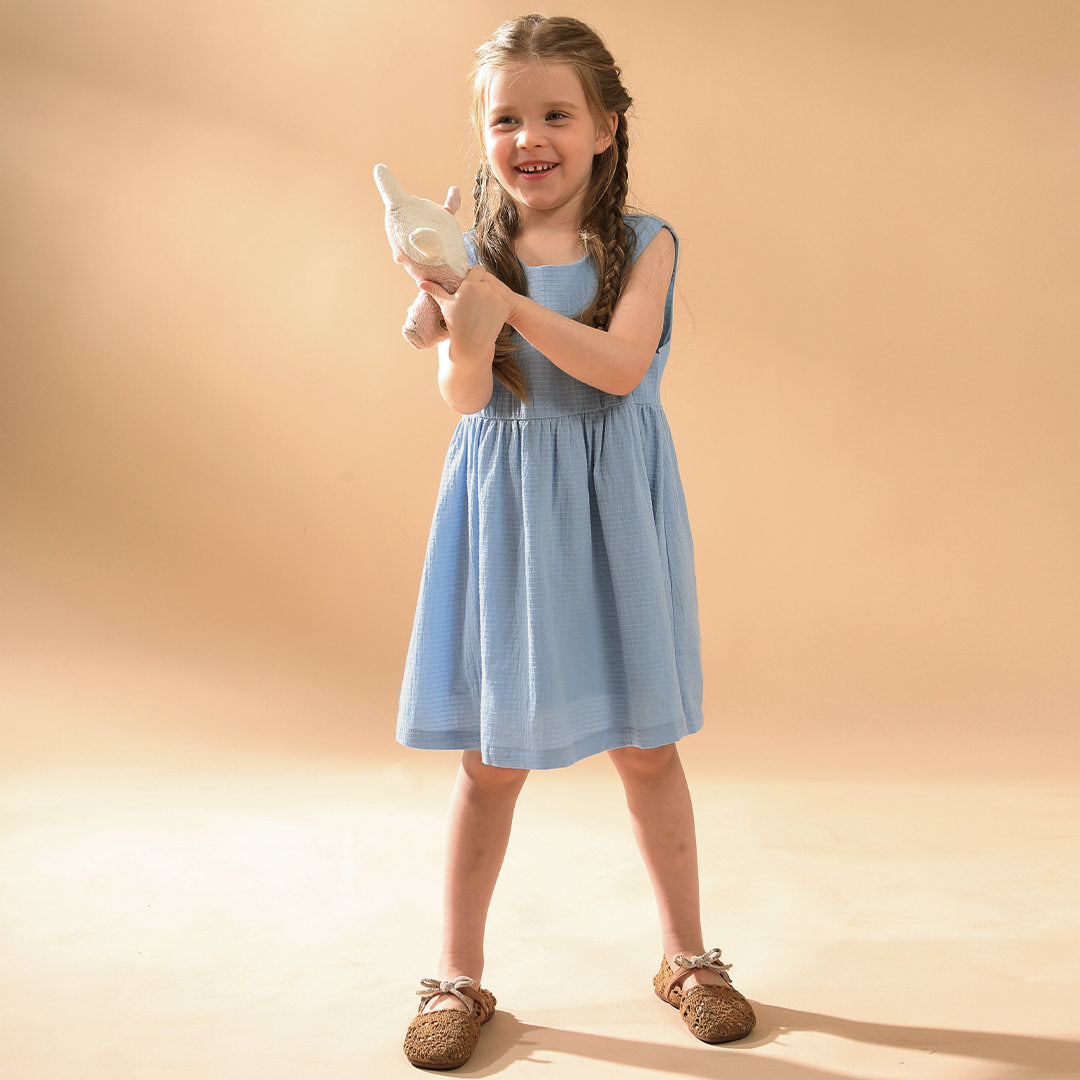 Girls Sleeveless Round Neck Button Low-Back Dresses TZ79