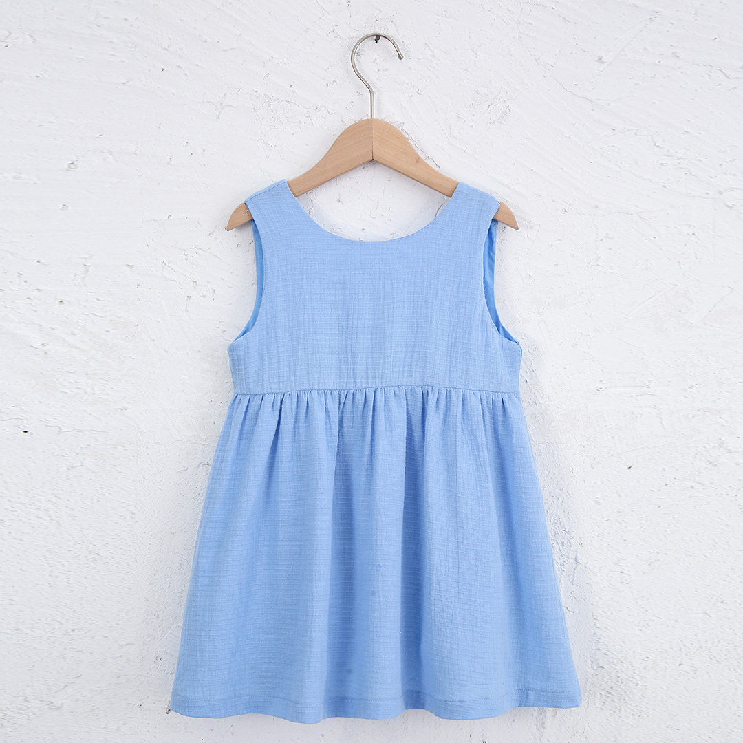 Girls Sleeveless Round Neck Button Low-Back Dresses TZ79